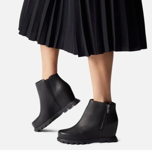 Sorel Joan of Arctic Wedge III Zip Leather Waterproof Boots Black Size 8.5 - Picture 4 of 16